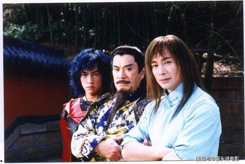 卧底风云:重生后我娶了老大千金,卧底风云,我与老大千金的爱情传奇